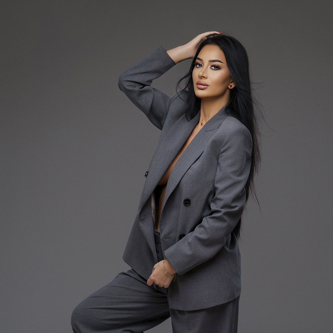 ROXANA ELENA NAILS ACADEMY